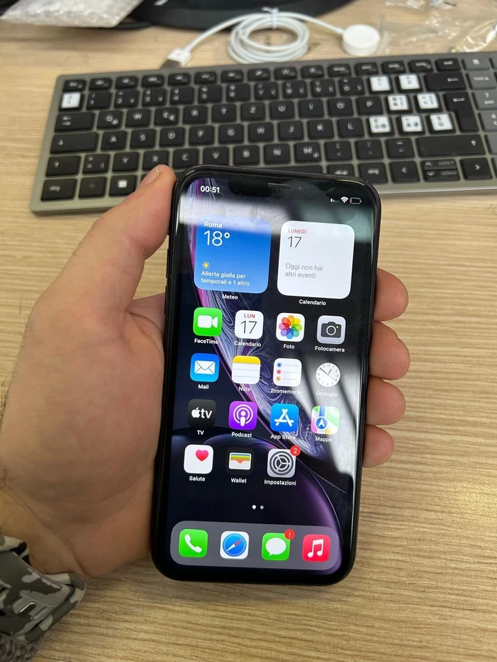 SMARTPHONE APPLE IPHONE XR 64GB IOS ORIGINALE NERO RETRO CREPATO FACE ID PROBLEM - Immagine 1 di 4