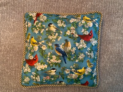 Vtg Colorful 15x15 Throw Pillow With Birds & Piping - Image 1 of 4