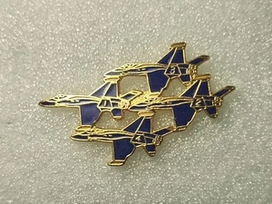 US Navy Blue Angels F/A-18 Hornet Flying Formation Fighter Jet Pin Gold Tone VTG - Picture 1 of 6