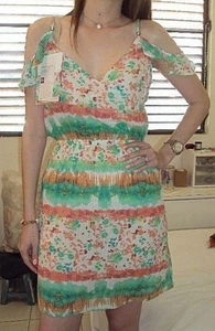 NWT RIP CURL GARDEN PARTY DRESS SIZE MEDIUM WOMEN code W41 - Picture 1 of 5