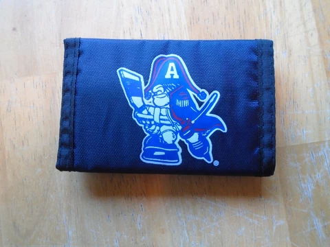 (1) Milwaukee Admirals Hockey (IHL)  Tri-Fold Nylon Wallet Cover