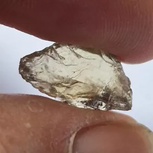 Unheated Sapphire 0.87gr. Facet Rough From Umba, Tanzania. #US87 - Foto 1 di 18