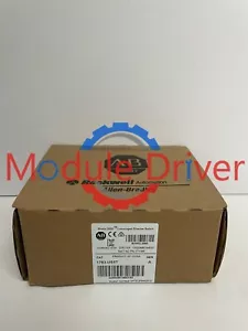 NUOVO AB 1783-US5T Stratix 2000 switch Ethernet 1783US5T - Foto 1 di 1