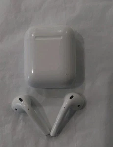 Apple Airpods 1st Generation A1602 iPhone Bluetooth In Ear - Zdjęcie 1 z 7