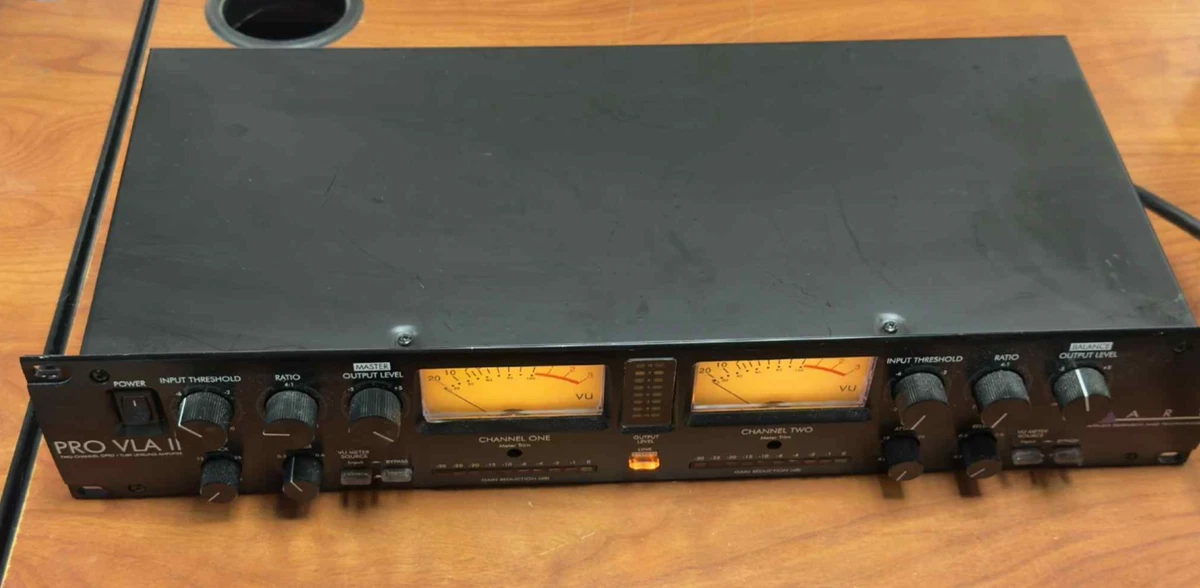 ART PRO VLA II ダイナミックプロセッサー ART Pro VLA II | ZenPro Audio