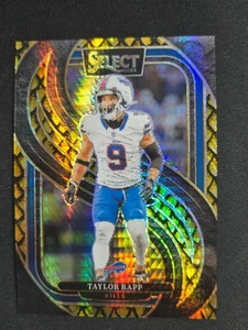 Fútbol americano Panini Select Taylor Rapp Gold Dragon Scale 2024/10 - Imagen 1 de 2