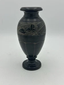 Vintage Israel Dead Sea Carved Leaves Sand Stone Black Urn Bud Vase 6" - Picture 1 of 10
