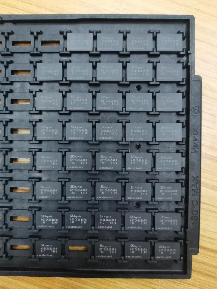 （5pcs）H5TC4G63AFR-11C Memory IC 4GB 256MB * 16 Memory Granular DDR3 - Image 1 of 2