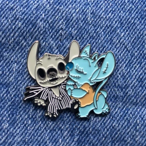 Halloween Lilo Jack Stitch Skellington Mashup Emaille Pin Horror Kostenloser Versand - Bild 1 von 1