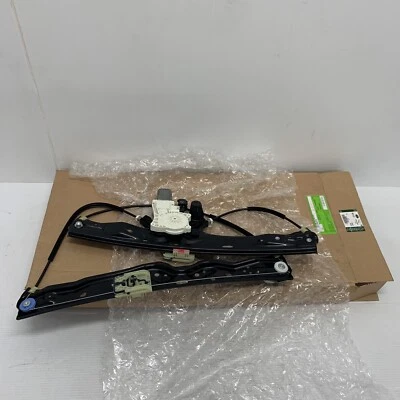 Genuine Land Rover Discovery Sport 15- RH Window regulator lr126072 - Image 1 of 3