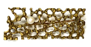 VTG Mid-Century BRUTALIST MODERNIST BROOCH Brass PIN W/ Genuine Pearl 2.25" - Picture 1 of 3