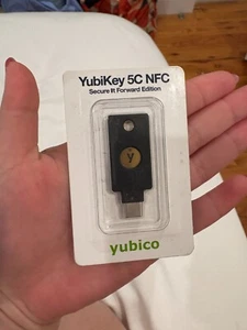 USB-C YubiKey 5C NFC Two-Factor Security Key BRAND NEW UNBOXED - Photo 1/2