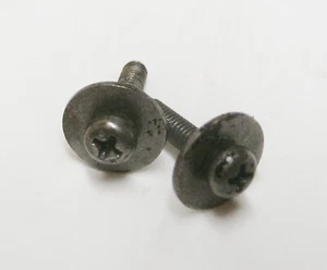 Honda TRX Foreman 450 Screw with washer 4x18 93894-04018-08 qty 2 #2 - Picture 1 of 1