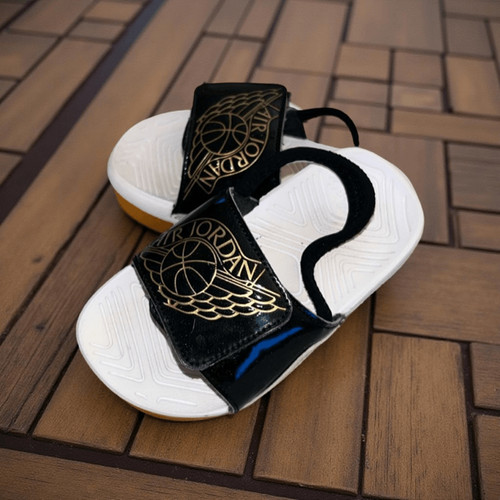 NIKE Scivoli neonato Jordan Hydro 7 TD 'Black Metallic Go taglia 9 C