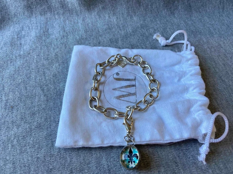 John Wind Silver Tone Fleur De Lis Purple Charm Bracelet 8" Adjustable - Pouch - Image 1 of 1