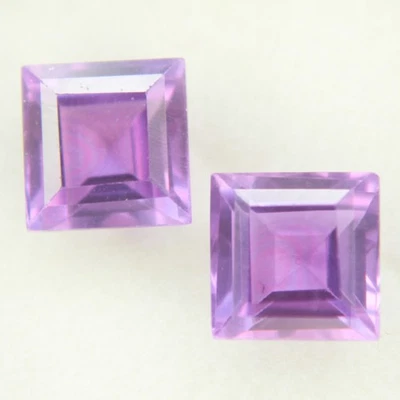 Piedras preciosas sueltas granate púrpura natural de 3,65 quilates con forma de princesa Foto 1 de 3