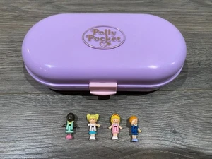 POLLY POCKET 1992 VINTAGE BLUEBIRD ESTAMPIN' ESCUELA LAVANDA COMPACTO con 4 figuras - Imagen 1 de 11