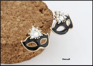 PENDIENTES CON MÁSCARA NEGRA DE CON CRISTAL - Imagen 1 de 2