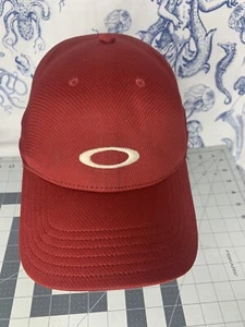 Oakley Hat Cap Red Mens Large XL Extra Large Vintage Gorpcore (L1) - Picture 1 of 9