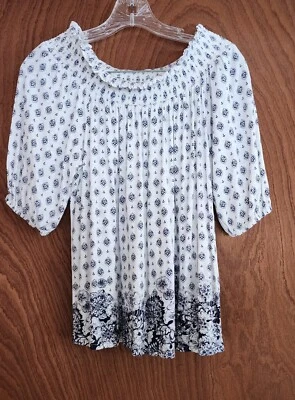 Top tejido Max Jeans para mujer talla S manga corta multicolor floral cuello redondo Foto 1 de 4