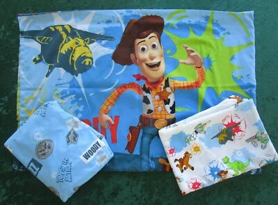 JUEGO DE CAMA TOY STORY MICROFIBRA 3 PIEZAS NIÑO PEQUEÑO: SÁBANAS PLANAS Y AJUSTABLES, FUNDA DE ALMOHADA Foto 1 de 4