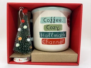 Hallmark Canal Películas Café Acogedora Taza y Árbol de Navidad Adorno NUEVO en Caja - Imagen 1 de 4