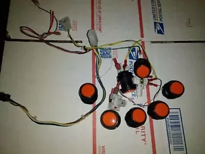 arcade button lot #760 - Bild 1 von 1