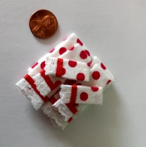Miniature Dollhouse 6 Pc Bath Towel Set 1:12 / White & Red Dots w/Red & wh trim - Picture 1 of 1