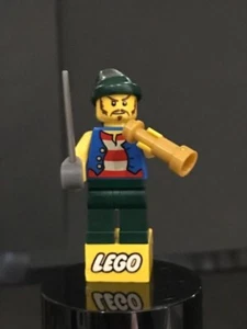LEGO Pirates II PIRATE IN BLUE VEST & GREEN BANDANA- pi099 excellent condition - Picture 1 of 6