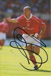 NOTTINGHAM FOREST HAND SIGNED STEVE STONES 6X4 PHOTO 6. - Picture 1 of 1