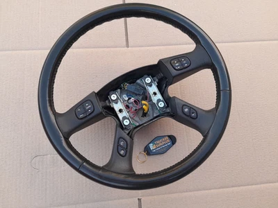 03-06 Tahoe Yukon Suburban Silverado Sierra OE Steering Wheel (BUTTON GROUP A) - Image 1 of 4