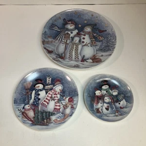 At Home America Snowman Christmas Plates - Set of 3 - Picture 1 of 4