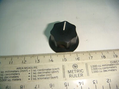 Vintage USA Made 3/16 inch 4.76 mm Shaft Bakelite Knob  - Free Shipping - Image 1 of 4