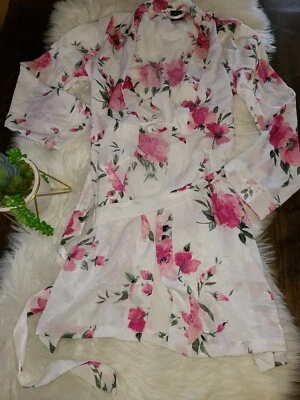 APT 9 Womens Short Kimono Robe Satin White Pink Floral Black Lace Trim Large NEW - Image 1 of 4