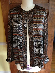 Laura Ashley L bellissima blusa in seta nuova con etichetta con davanti aperto - Foto 1 di 8