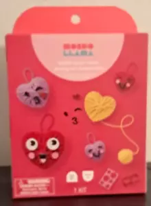 MONDO LLAMA BUILD YOUR OWN STRING ART HEARTS KIT C4 7610 - Picture 1 of 2