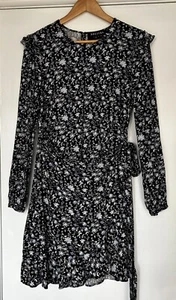 Decjuba Floral Wrap Dress Size AU 10 US 6 Linen Blend - Picture 1 of 3