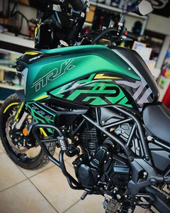Kit Adesivi Grafiche compatibili Benelli TRK 702 X 2023 2024 varie colorazioni - Foto 1 di 4