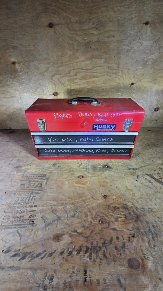 Husky Professional 21" Caja de herramientas de acero con 2 cajones Foto 1 de 4