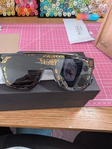 Dolce & Gabbana Sunglasses Brand New With 2 Cases Never Worn Stylish - Picture 1 of 7