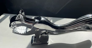 Vintage Schwerlast Känguru oder Eichhörnchen Nussknacker verchromt 7” x 3 3/8” - Bild 1 von 5