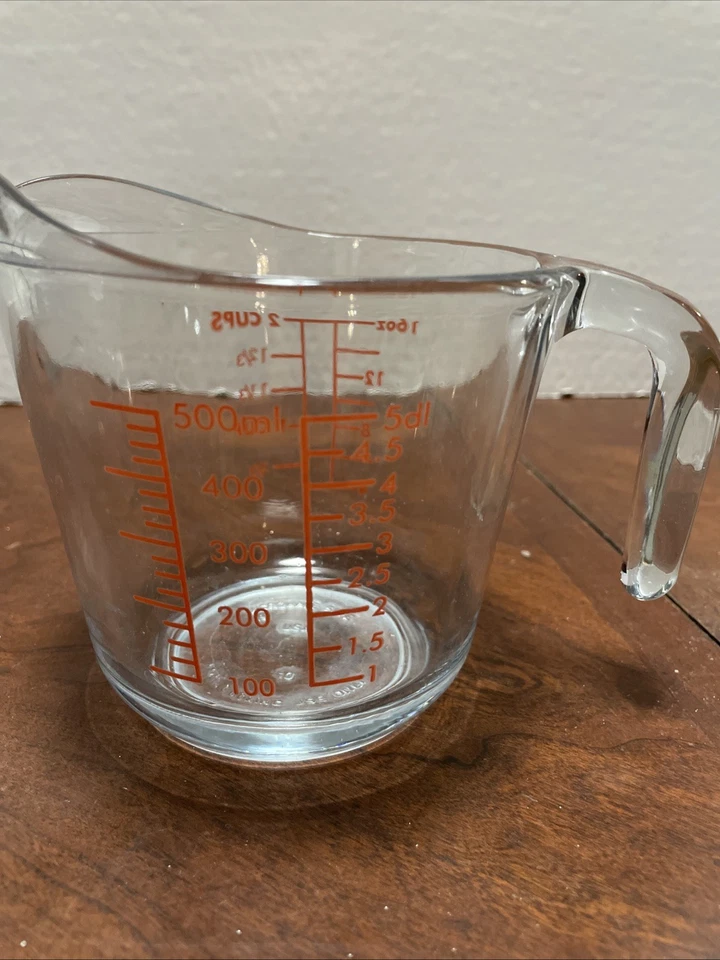 Vintage Anchor Hocking 2 Cup 500 ml Glass Measuring Cup W/ Spout - Image 1 of 2