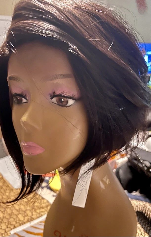 ARI ~ Peluca Completa Bob Corta ~ Color: Natural 100% Cabello Humano Estilo Suave: LF7016 NUEVO Foto 1 de 4