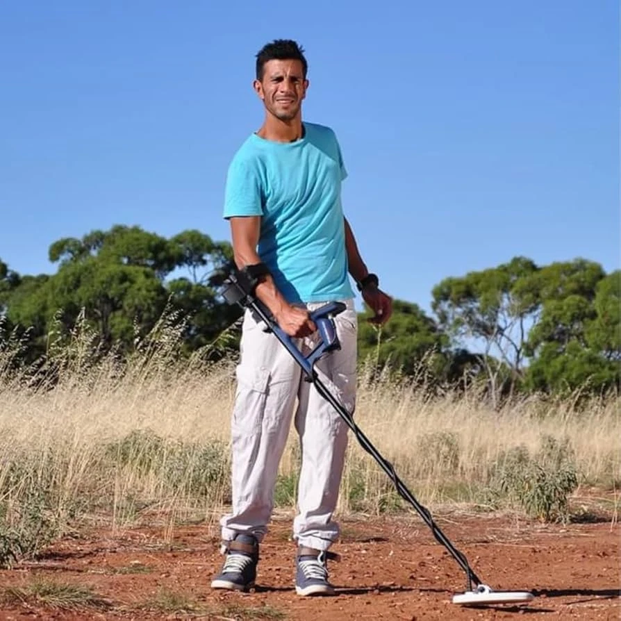 Minelab Gold Monster 1000 Detector - TRAINING BUNDLE - image 1 of 4