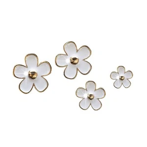 Daisy Flower Air Freshener Clips 12pcs Set for Car Interior Decoration - Picture 1 of 9