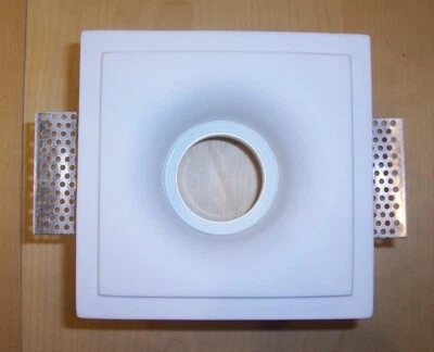 RA82 FARETTO INCASSO IN GESSO A SCOMPARSA per lampadine LED e alogene GU5,3 12V - Immagine 1 di 4