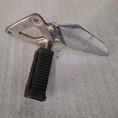 10. Reposapiés delantero izquierdo suzuki gs 500 e gm51b Foto 1 de 4