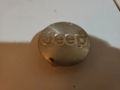 Tapacubos de aluminio genuino Jeep Liberty 2003-2007 OEM 2" #SM3 Foto 1 de 3