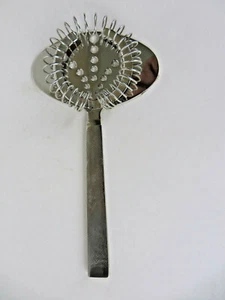 Saks Fifth Ave Plácido Bar Herramientas Cóctel Martini Colador Precio de venta sugerido por el fabricante 110,00 USD - Imagen 1 de 4