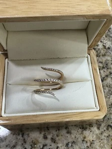 18 Karat Gelbgold Ring umwickelt mit 0,6 Karat Diamanten - Größe 6 - Bild 1 von 11